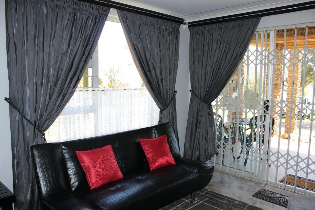 Waterfront Guest House Carolina Buitenkant foto