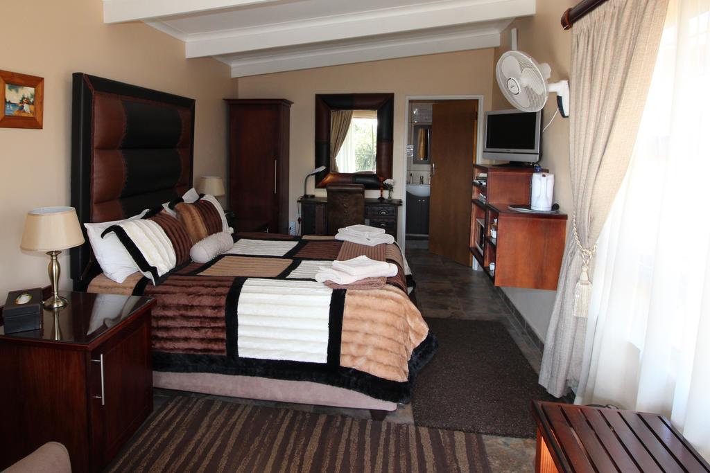 Waterfront Guest House Carolina Buitenkant foto